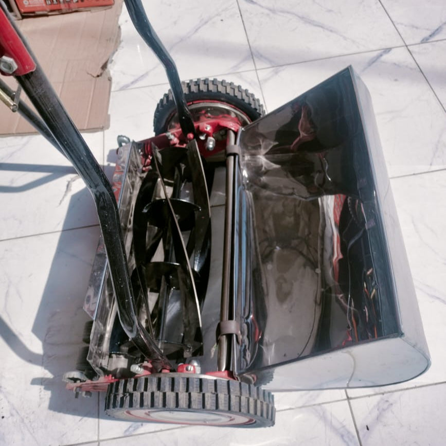 Grass Cutting Machine - Manual