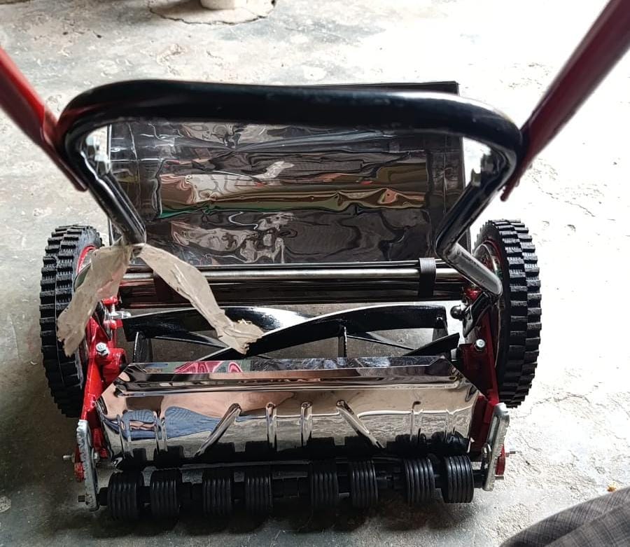 Grass Cutting Machine Manual closeup